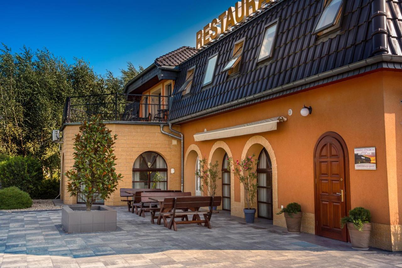 Lawendowy Ogrod Hotel Brzeg Eksteriør billede