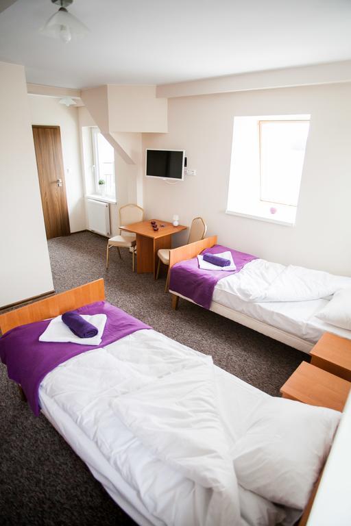 Lawendowy Ogrod Hotel Brzeg Eksteriør billede