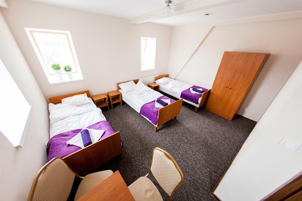 Lawendowy Ogrod Hotel Brzeg Eksteriør billede